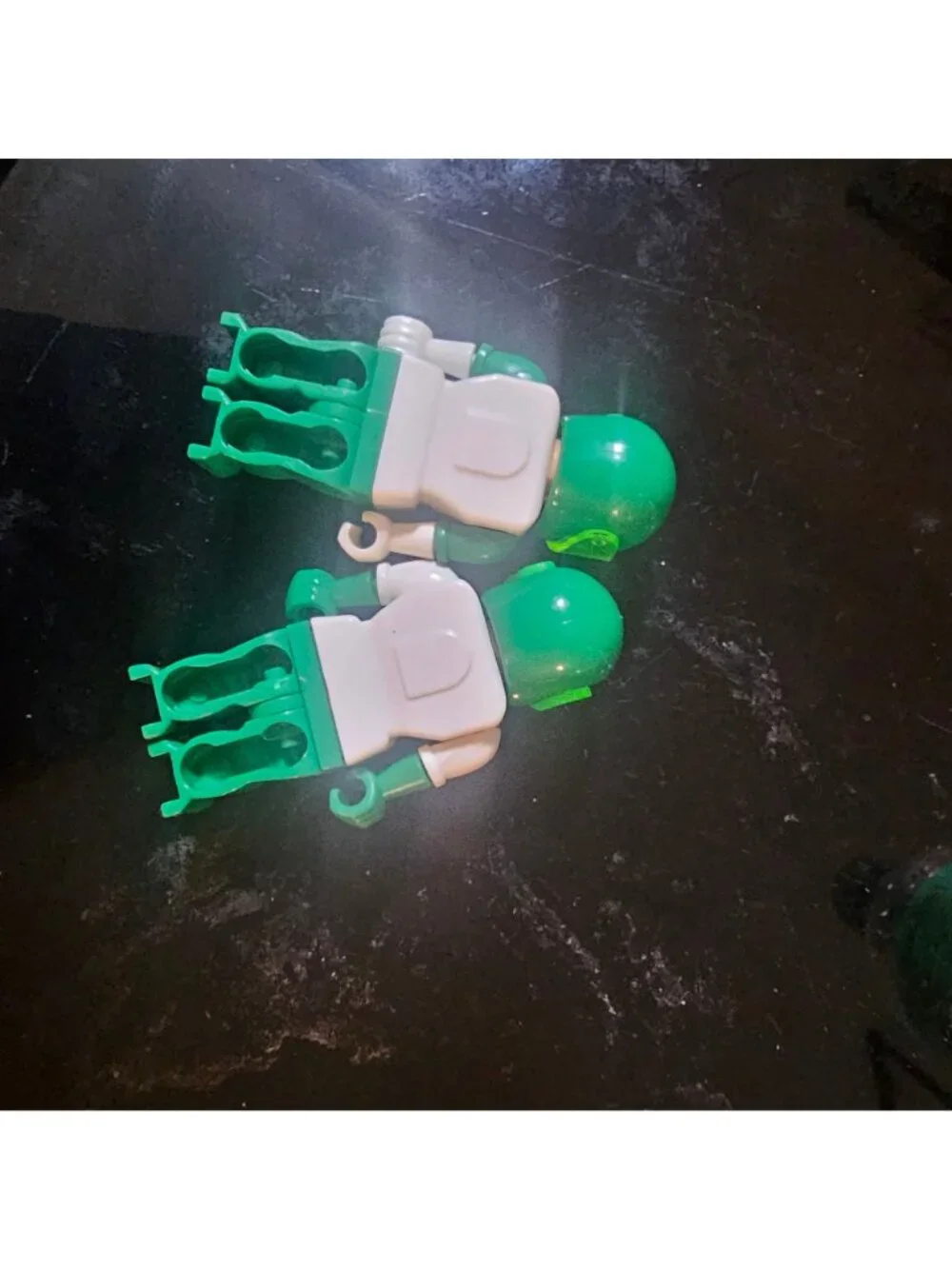 LEGO 1992 Space Police II Minifigure Pair With Green Helmets & Detailed Torso Pr